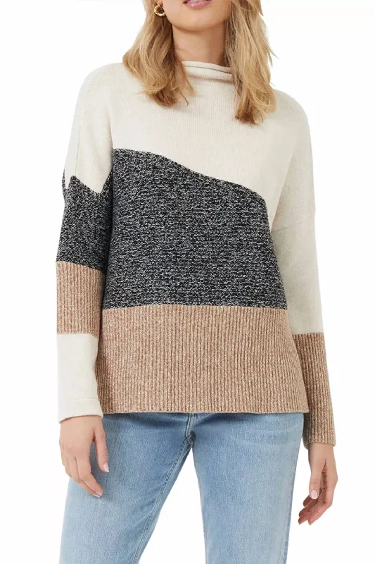 Lotty Color Block Knit Patch Sweater Top In Black