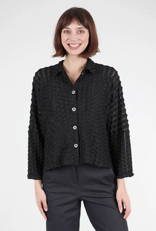 Crop Curve Raven Form Shirt, Black