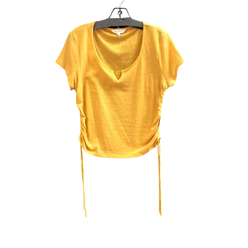 Top Short Sleeve By Cmc In Yellow, Size: Xl