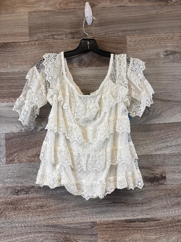 Top Short Sleeve By Express In Ivory, Size: L